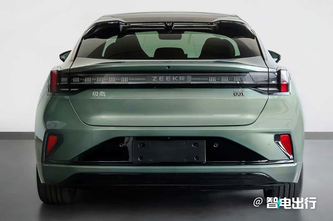 新款极氪001即将发布标配磷酸铁锂电池+800V电机-图5