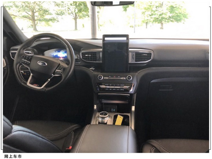 福特全新探险者ST实拍 搭3.0T引擎/2+3+2座椅布局-图5