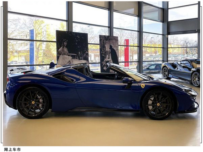 法拉利SF90 Spider进店实拍 搭4.0T引擎/中置排气-图2
