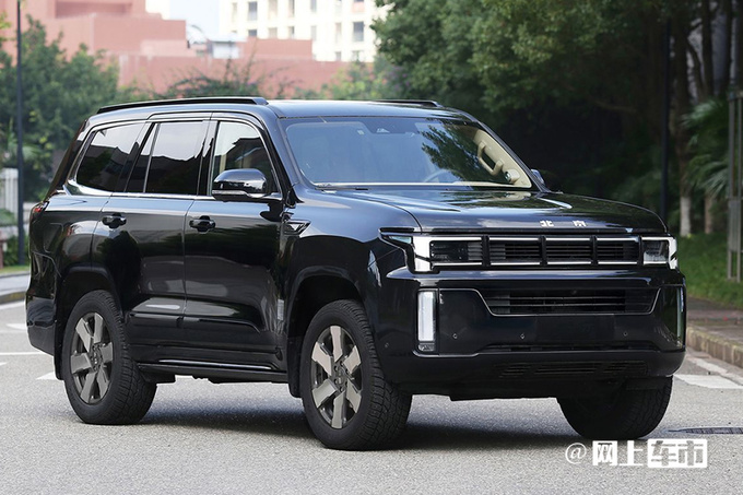 北京BJ80e实拍曝光造型升级 大幅加长27.5厘米-图1
