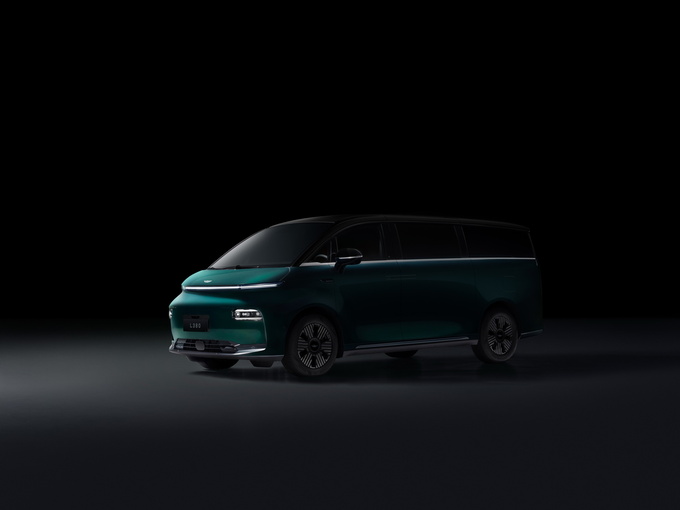 解锁新时代MPV美学 LEVC L380纯电8座豪华MPV设计有何不同-图15