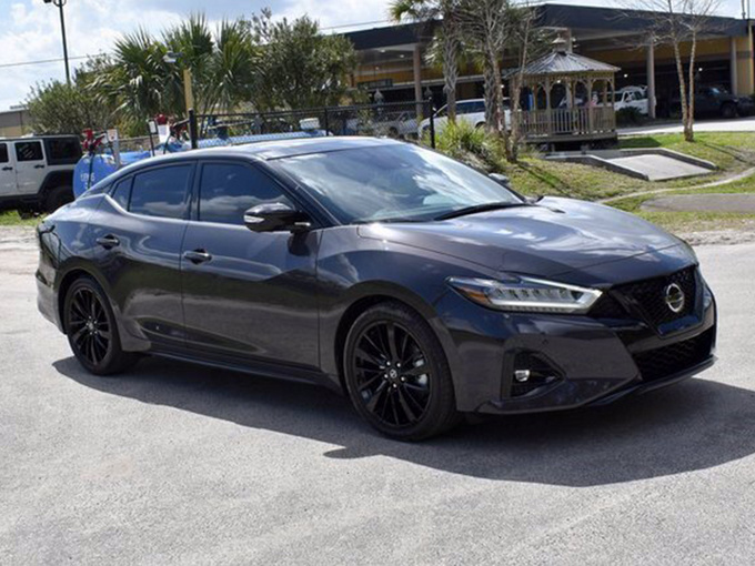 日产新大号天籁特别版实拍 搭3.5L/配熏黑外观-图1