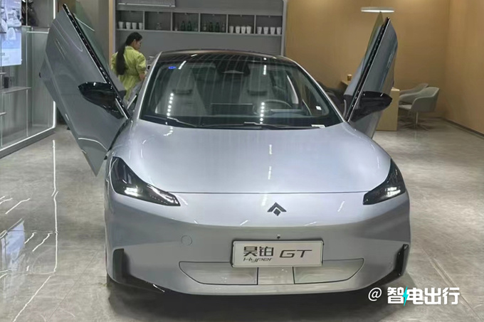 昊铂新GT售23.99-25.99万续航超特斯拉Model 3-图2