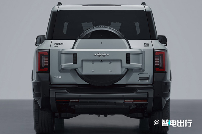 比亚迪方程豹豹8实拍尺寸超奔驰G级 搭2.0T+双电机-图3