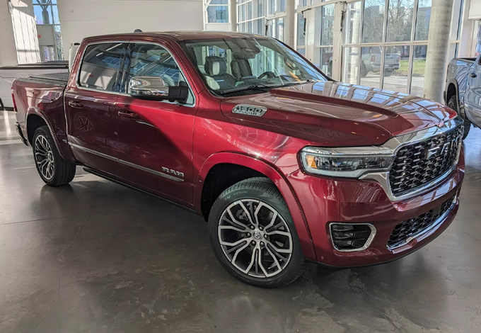 2025款RAM公羊曝光搭汽油3.0T V6有史以来最豪华-图3