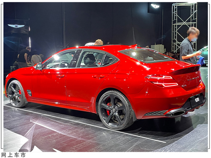 捷尼赛思全新G70实拍入门搭2.0T/动力超宝马3系-图2