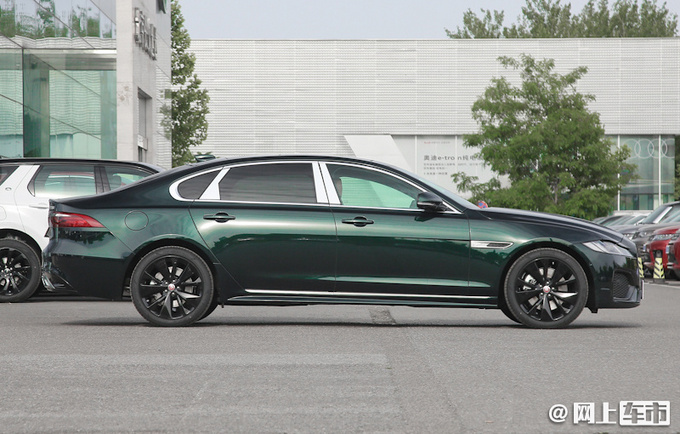 捷豹新款XFL将于明天上市 外观内饰换新 更豪华-图2