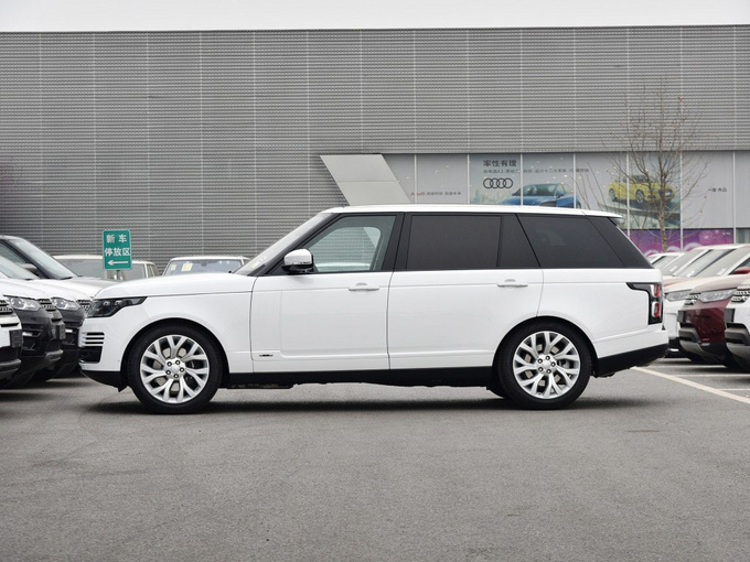 路虎揽胜创世加长版 全地形反馈如虎添翼-图3