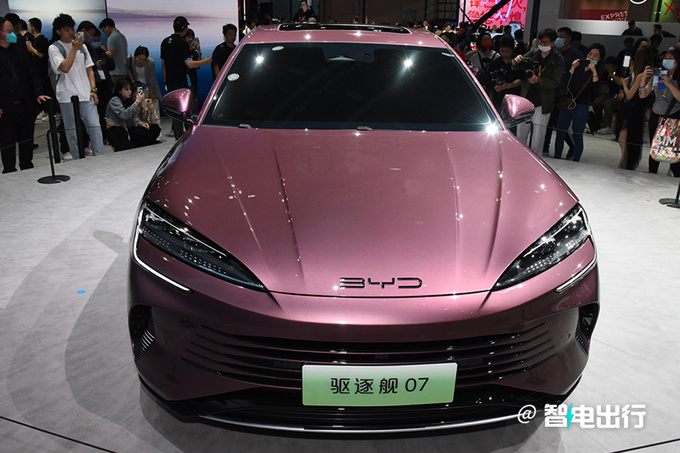 比亚迪4S店驱逐舰07七月预售 比汉DM更省油-图2