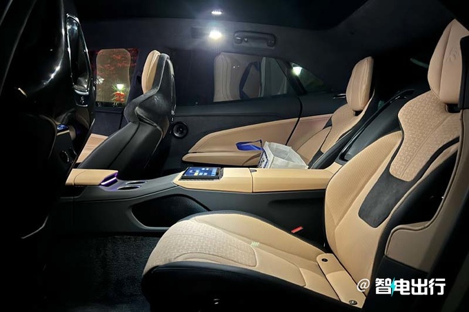 路特斯繁花66.8万起售比保时捷Taycan便宜23万-图20