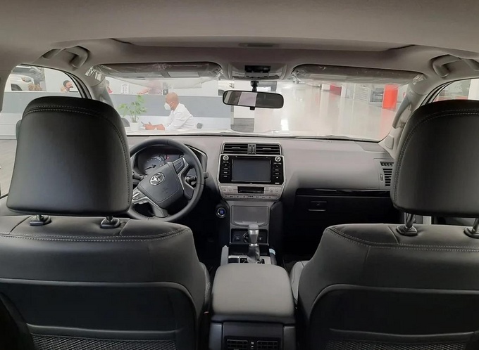 丰田普拉多三门版实拍搭2.7L引擎/越野性能更好-图4