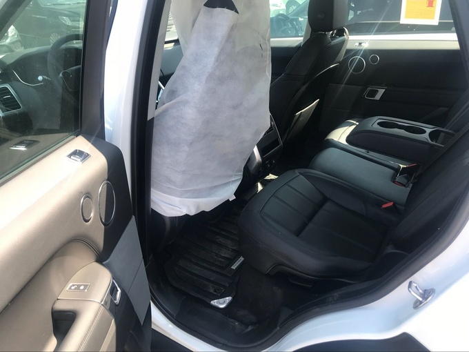 18款路虎揽胜运动S版 3.0柴油挑战全地形-图10