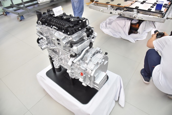 不裝青銅了拆解后的哪吒S盡顯值場王者本色-圖12