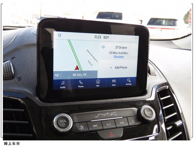 福特新款全顺实拍曝光搭2.0L+8AT/配置全面升级-图12