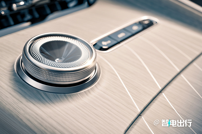 吉利银河E5首发全新内饰+魅族车机 销售卖9.9起-图5