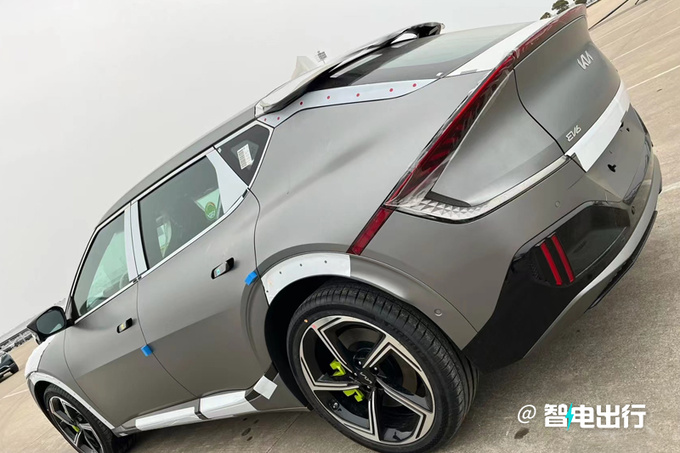 起亚EV6 GT三月20日首发比Model Y大 或40万起售-图5