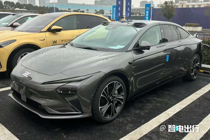 智己销售新L7年后上市内饰升级-更豪华 会降价吗-图2