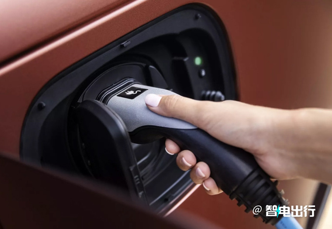 捷豹全新旗舰轿车曝光年内推出/目标百万富翁-图4