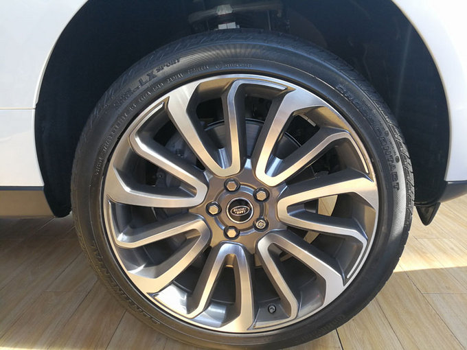 路虎揽胜5.0T 强适应能力行政版更加野性-图8