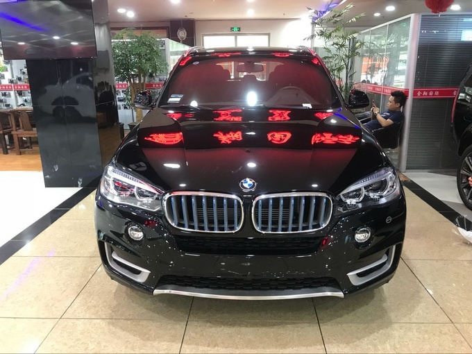 2018款宝马X5墨版新优惠 2.0T油混新动力-图2