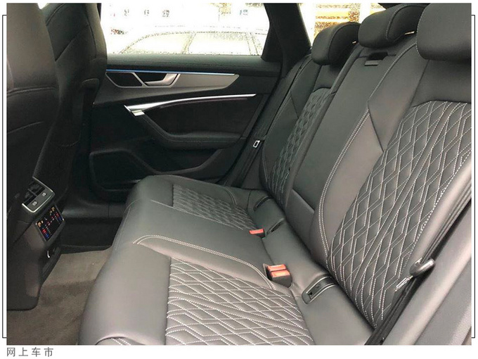 奥迪新款A6到店实拍搭2.0T引擎/内配三块大屏-图6