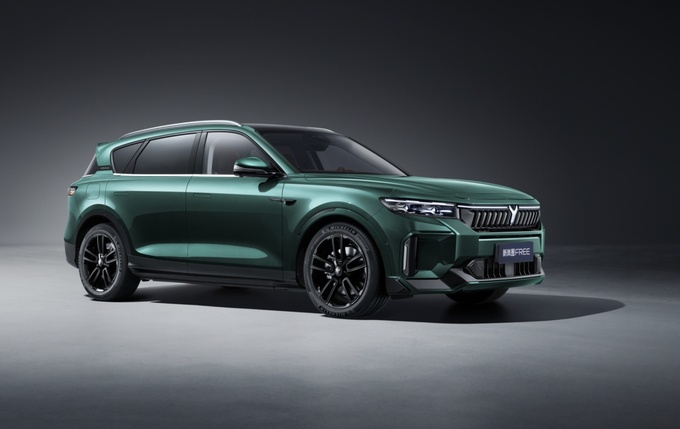 新岚图FREE和问界M7怎么选追求年轻运动选它准没错-图13