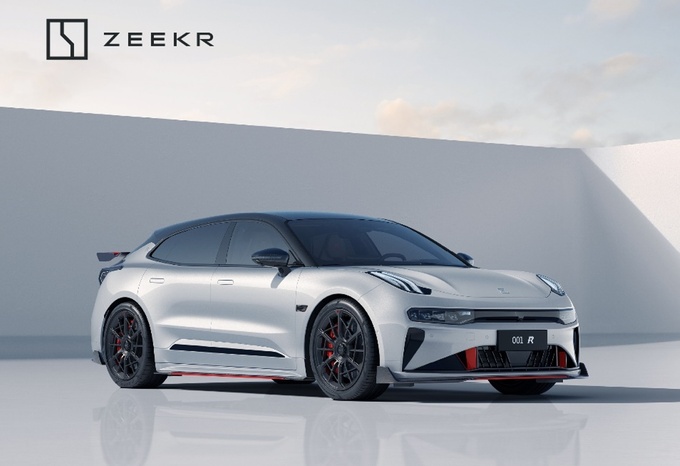 极氪11月交付13104台再创历史新高累计交付超18万台-图1