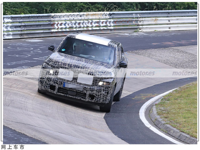 宝马全新旗舰SUV实车垂直四出排气/搭全新动力-图7