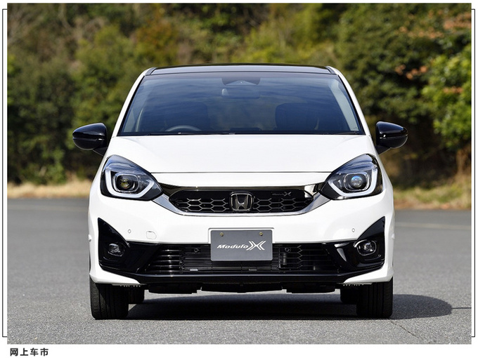 本田全新飞度运动版明日发布 搭1.5L混动/外观黑化-图5