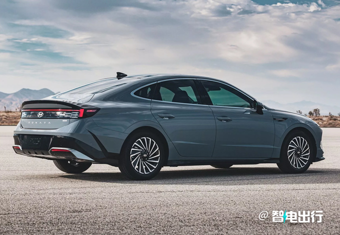 现代新索纳塔售价曝光明年国产开售/比凯美瑞好看-图2