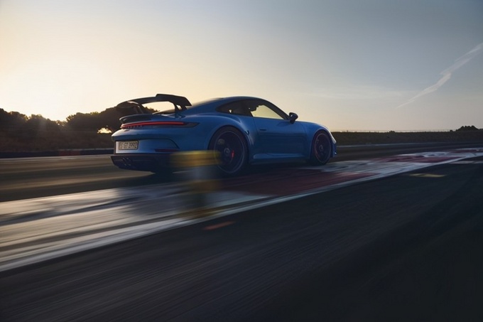 保时捷911 GT3海外市场开售 2022款911全系涨价-图2
