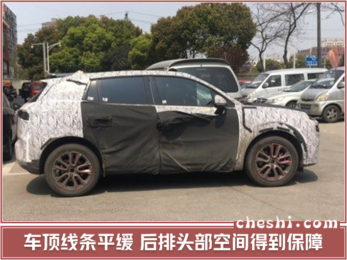 领克全新SUV街拍曝光 搭1.0T比本田缤智更大-图4