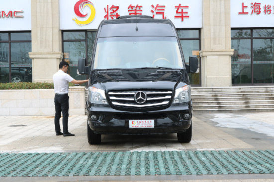奔驰斯宾特精品商务车 豪华内舱一见钟情-图2