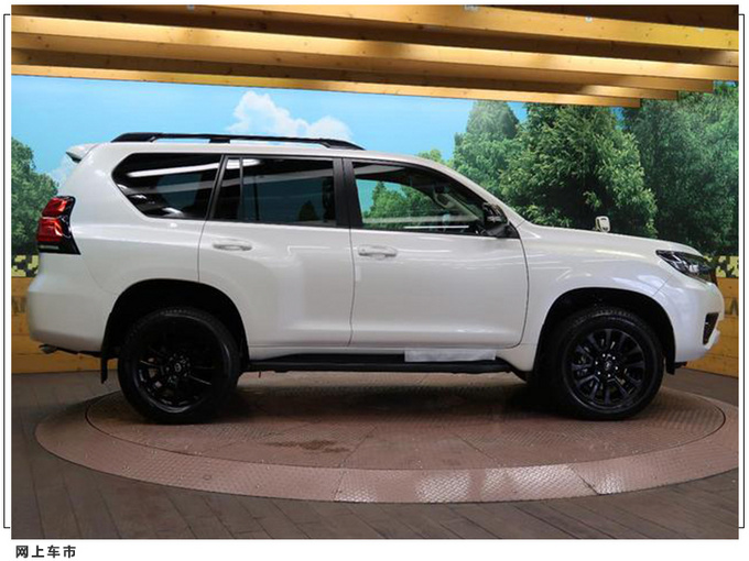丰田普拉多黑化版实拍熏黑外观套件更吸睛-图4