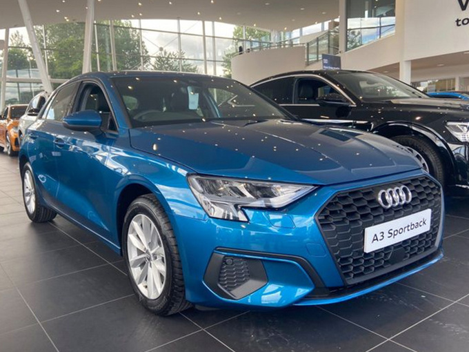 奥迪全新A3实拍 六边形中网/换装嵌入式中控屏-图1