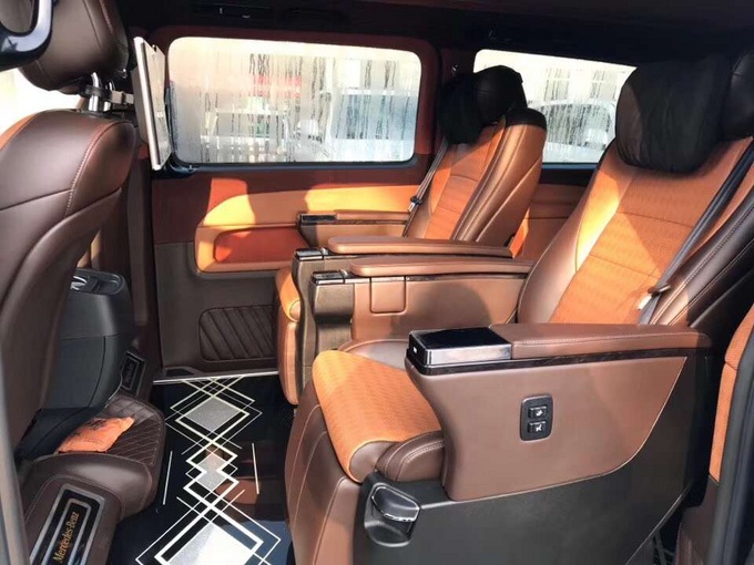 18款奔驰V250 商务配置丰富大量现车报价-图7