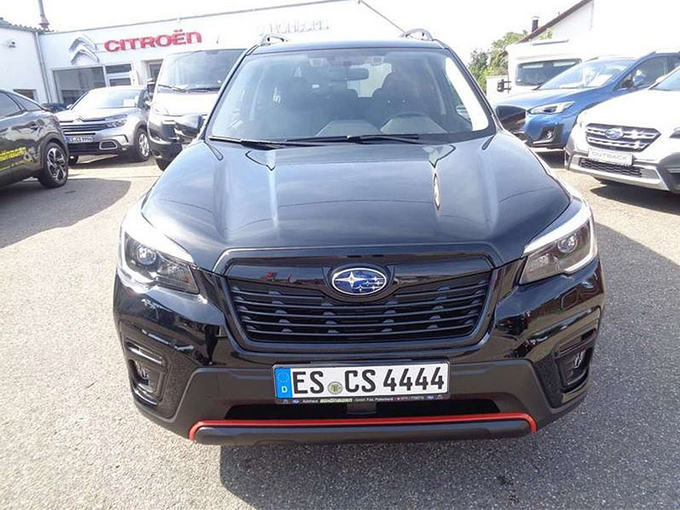 斯巴鲁森林人海外实拍搭2.0L/尺寸超RAV4荣放-图1