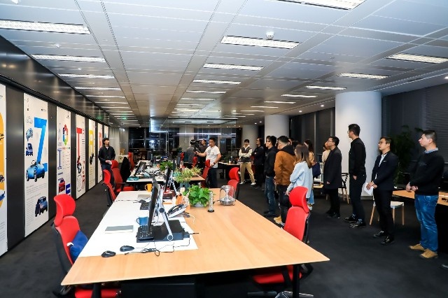 雷诺与中国美院携手设计未来概念车-图9