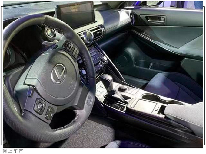 雷克萨斯IS高性能版实拍搭5.0L/还配熏黑套件-图6