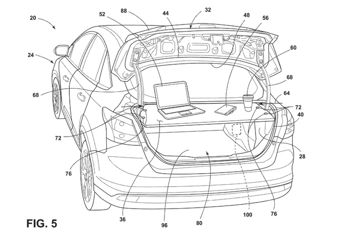 福特申请专利把F-150 Lightning前备箱变成工作站-图4
