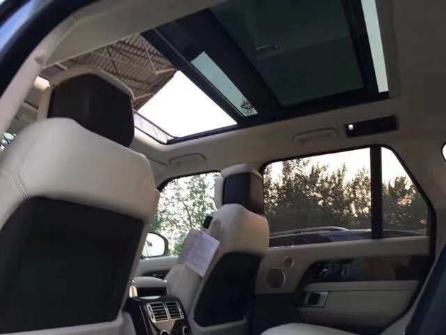 18款路虎揽胜3.0行政柴油 限量拜伦湾藍-图5