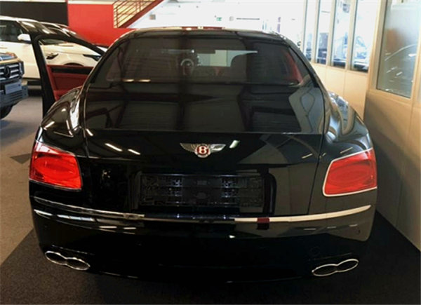 2018款宾利飞驰V8S津港购车 惊喜优惠多-图3