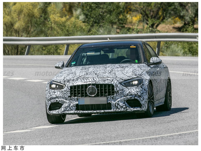 奔驰全新一代C63搭2.0T四缸机/内饰换斜面大屏-图2