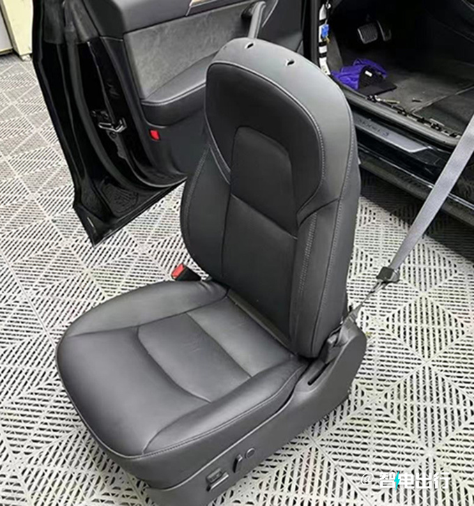 特斯拉新款Model 3配置曝光换新座椅 增座椅通风-图6
