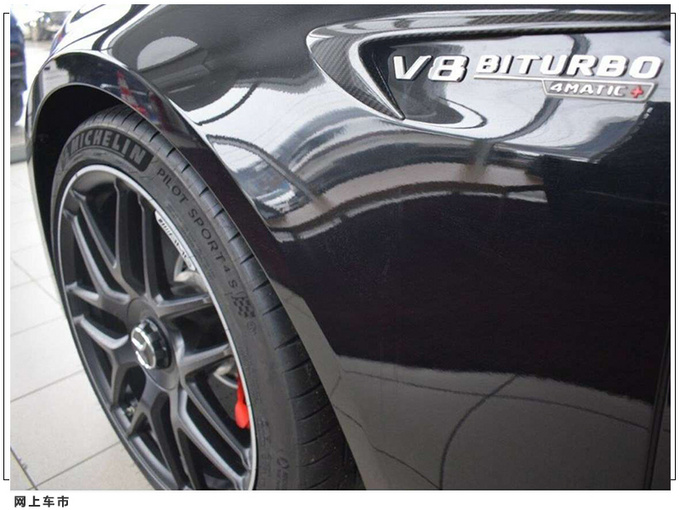 梅赛德斯-AMG E63四门版实拍外观低调性能超群-图7