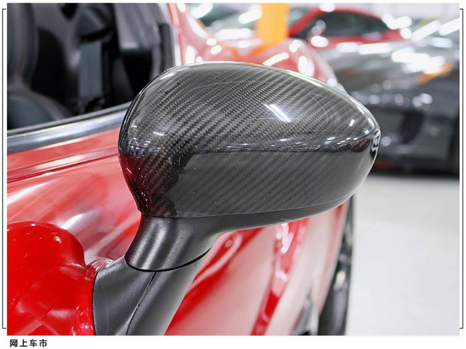 阿尔法&middot;罗密欧4C实拍搭1.75T引擎/优雅双门车身-图3