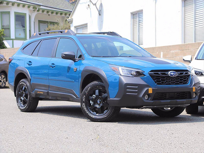 斯巴鲁傲虎特别版海外实拍搭2.4T越野性能升级-图1