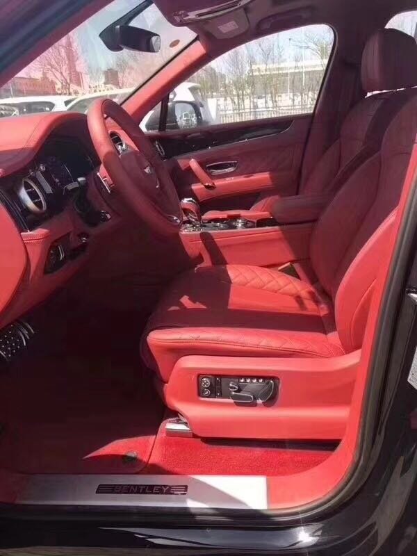 18款宾利添越6.0汽油 灵动流畅四座越野-图4