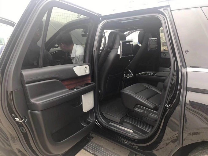 18款林肯领航员 享降税优惠现车全国上牌-图10