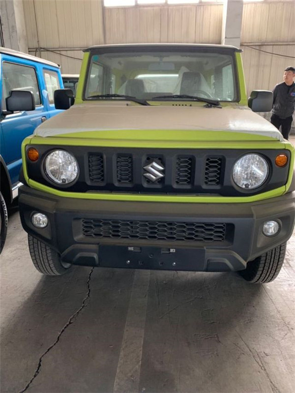 2019款铃木吉姆尼价格小巧可爱性能出众